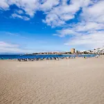 Ceyla View, Cristianos